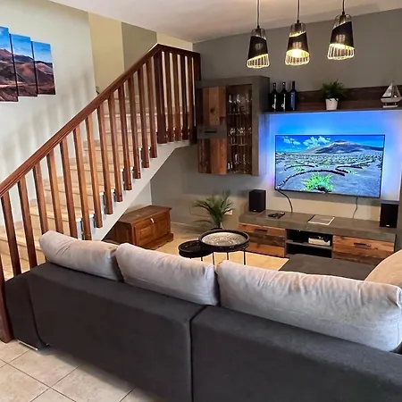 Villa Beautiful Lanzarote Ariana 3 Bedrooms Private Pool Bbq Playa Blanca Playa Blanca (Lanzarote)